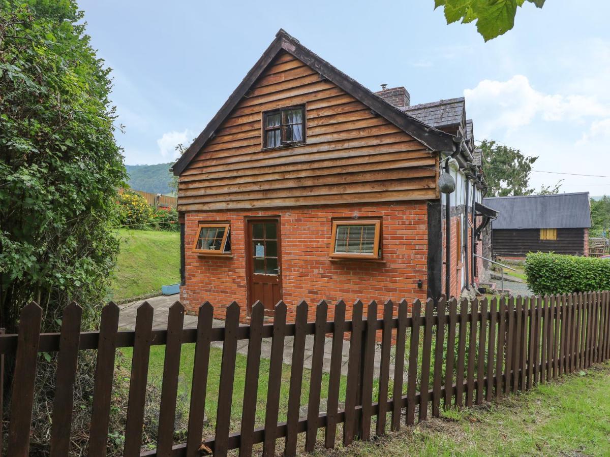 Caerau Farm House Llanidloes Exterior photo